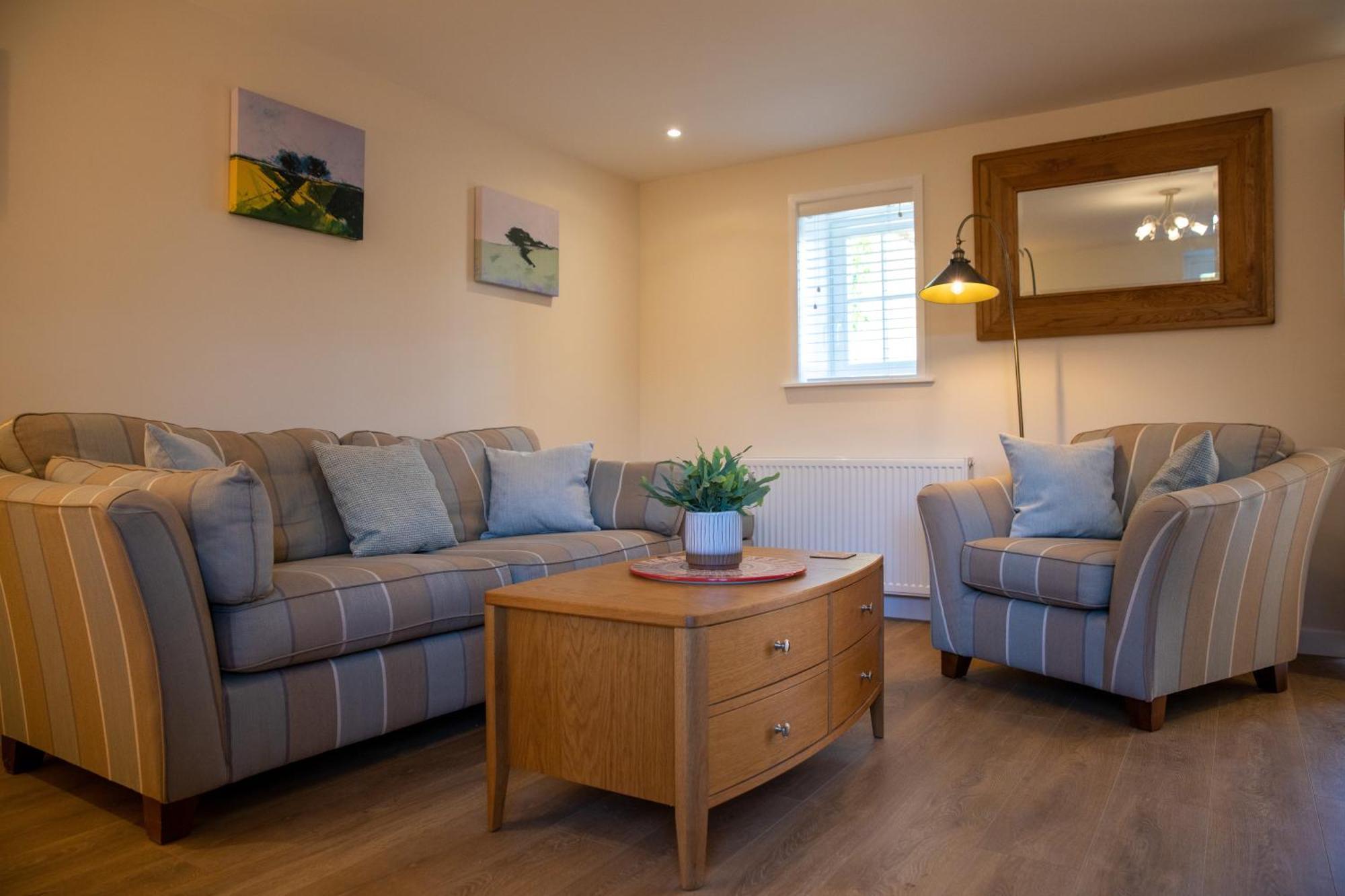 Вилла Rollestone Coach House Shrewton Экстерьер фото